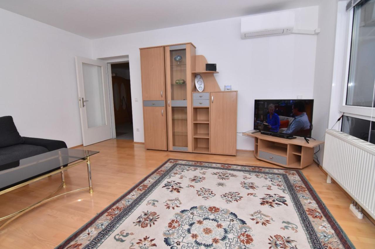 Modern Apartment At Vic Wenen Buitenkant foto